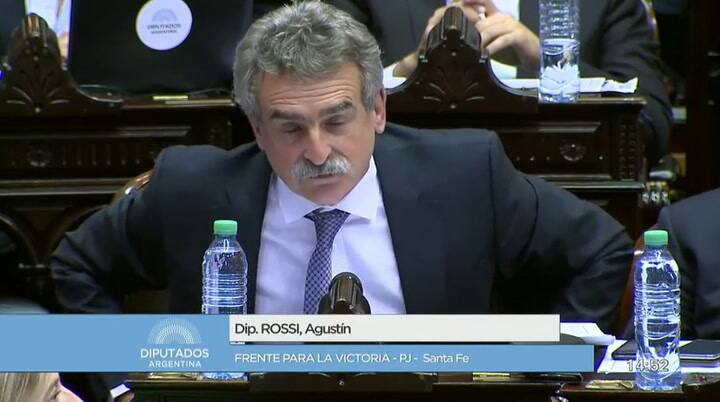 El cruce entre Rossi y Carrió dentro del recinto
