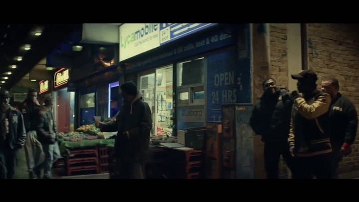 Lily Allen - Trigger Bang - Fuente: YouTube