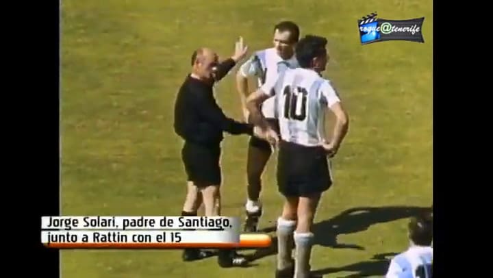 En momento de la expulsión de Rattín en el Mundial de 1996