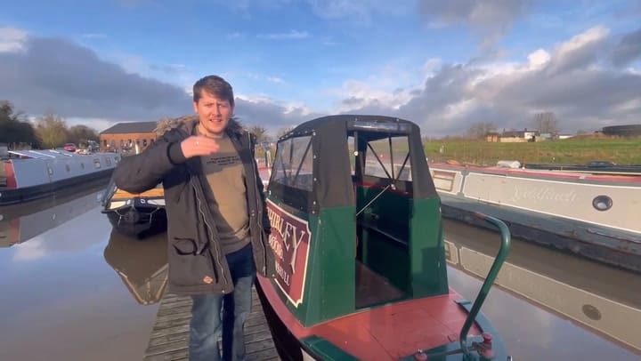 Una pareja está dispuesta a asumir la aventura de vivir en un barco