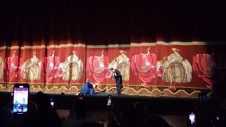 El saludo final en el Teatro Colón de la bailarina Marianela Núñez