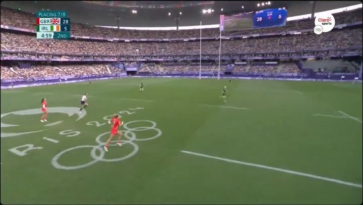 Una jugadora de rugby 7 salvó a su compañera de una grave lesión con una extraordinaria maniobra