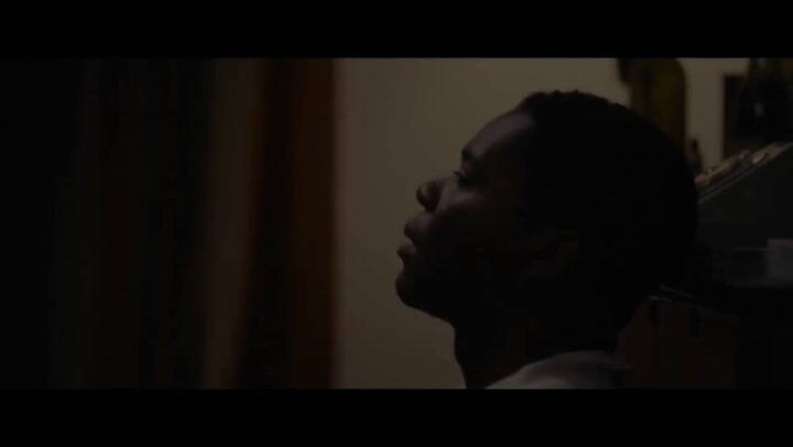 Zoe Saldana como Nina Simone