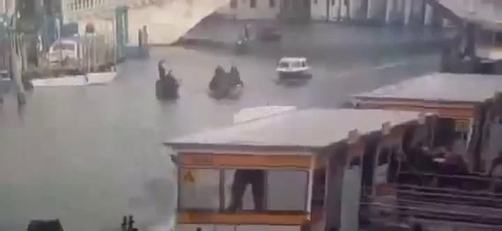 Venecia: una lancha perdió el control, chocó contra dos góndolas y terminó contra un edificio