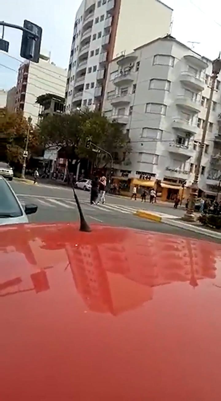 Denuncian a la mujer del Pata Medina por amenazar a un trabajador en plena calle