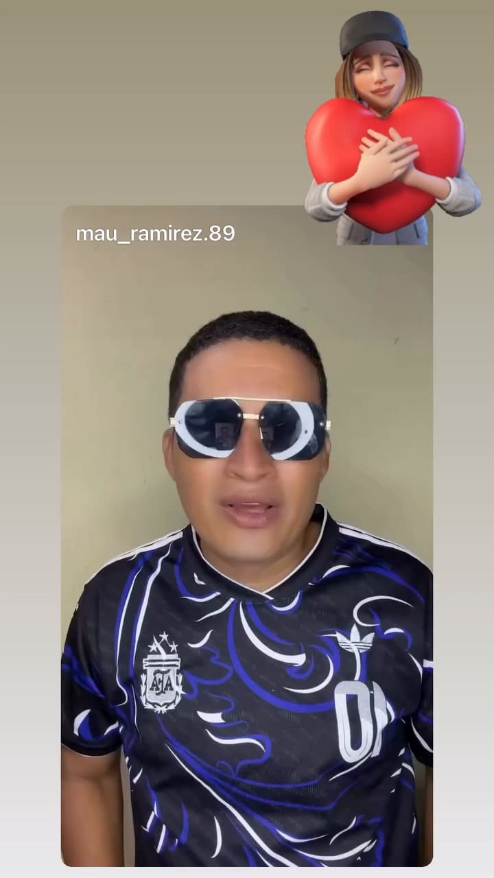 Un influencer de fútbol reaccionando al video de Victoria Olivera