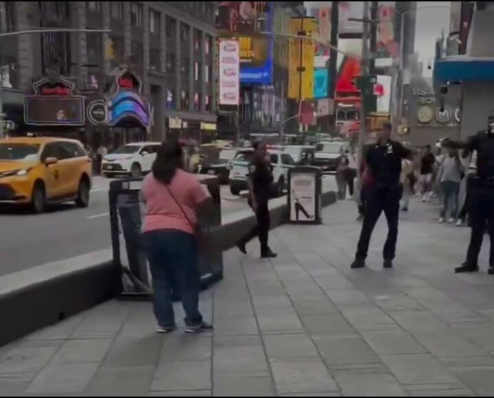 Ataque con cuchillos en Times Square
