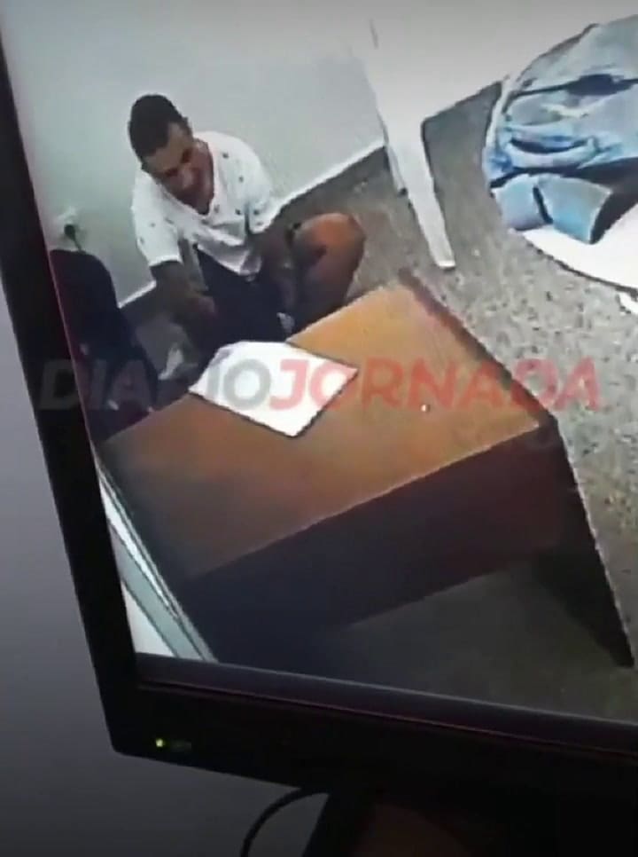 Una jueza penal de Comodoro fue sumariada por besar a un preso que condenó a cadena perpetua