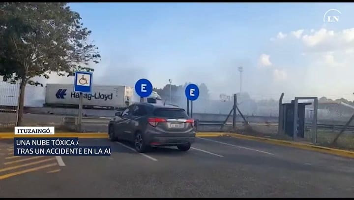 Una nube tóxica afectó a la localidad tras un accidente en la Autopista del Oeste