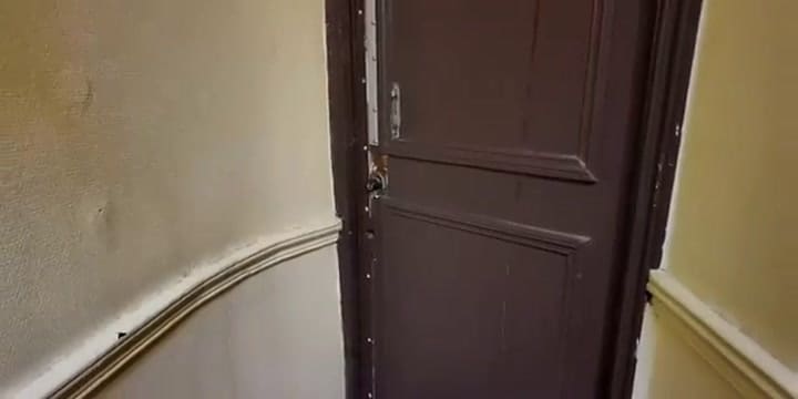 La cruda realidad de vivir en los micro apartamentos de París