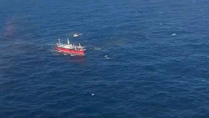 Así fue el rescate aéreo de un marinero que tenía convulsiones en altamar