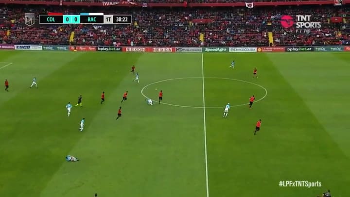 El momento de la lesión de Emiliano Vecchio