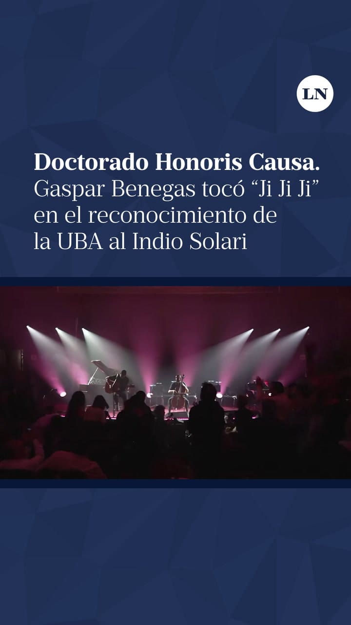 Gaspar Benegas interpretó "Ji Ji Ji" en el reconocimiento de la UBA al Indio Solari