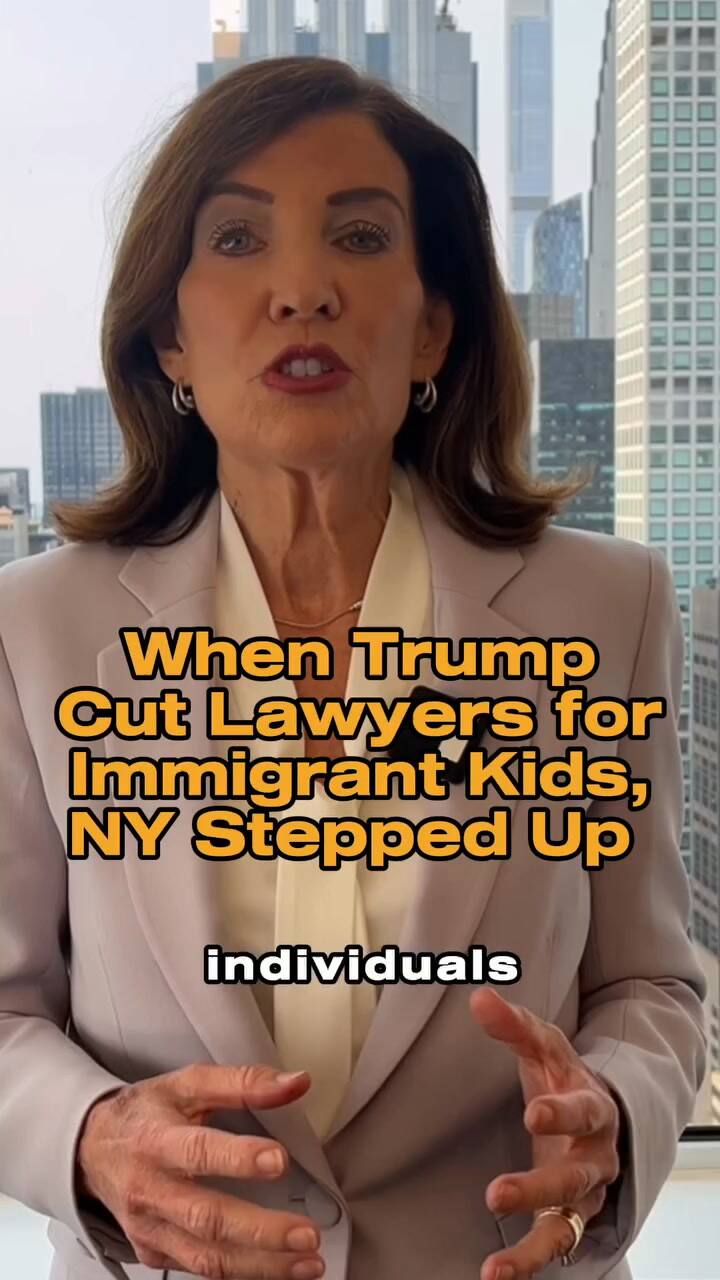La respuesta de Hochul ante la eliminación de un programa federal que financiaba asesoría legal para menores inmigrantes