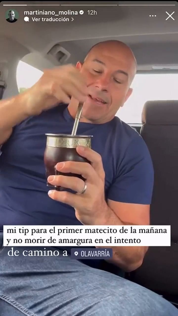 Martiniano Molina y su peculiar tip para cebar el mate