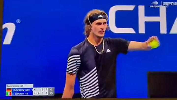 Expulsaron a un fan del partido de Zverev por gritar la frase más famosa de Hitler