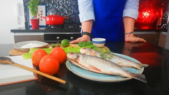 Cómo cocinar un sancocho de pescado (Youtube: La cocina de Carlos)