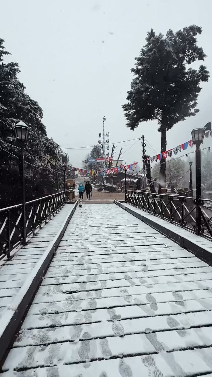 Distintas localidades registraron nevadas persistentes - @juanmabusaniche