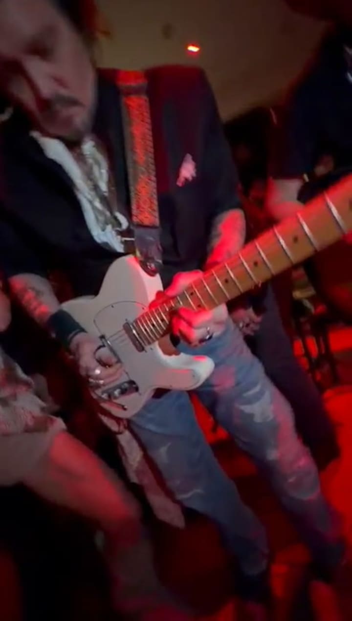 Johnny Depp en su faceta de músico
