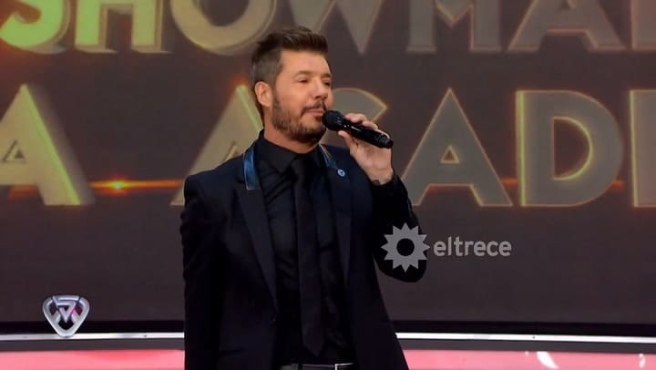Pampita se ubica primera en el estrado del jurado - Fuente: eltrece