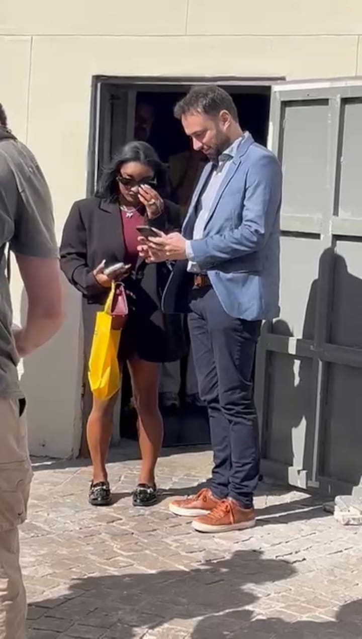 Simone Biles en el Obelisco tras subir al nuevo mirador