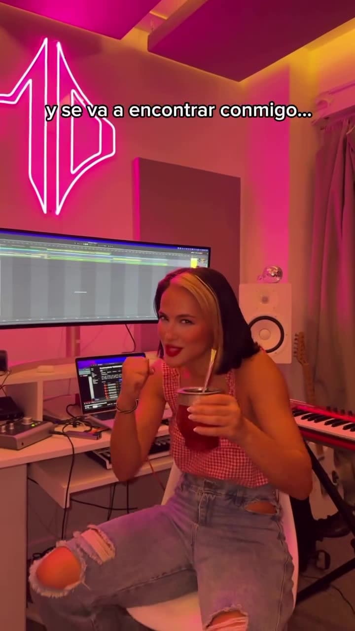 Flor Vigna mostró un adelanto de su nueva canción