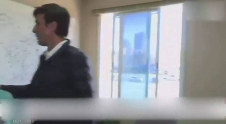 El momento en que Roberto García Moritán irrumpe en el Hospital Neonatal de Córdoba