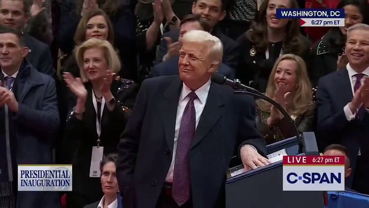 La ovación a Barron Trump