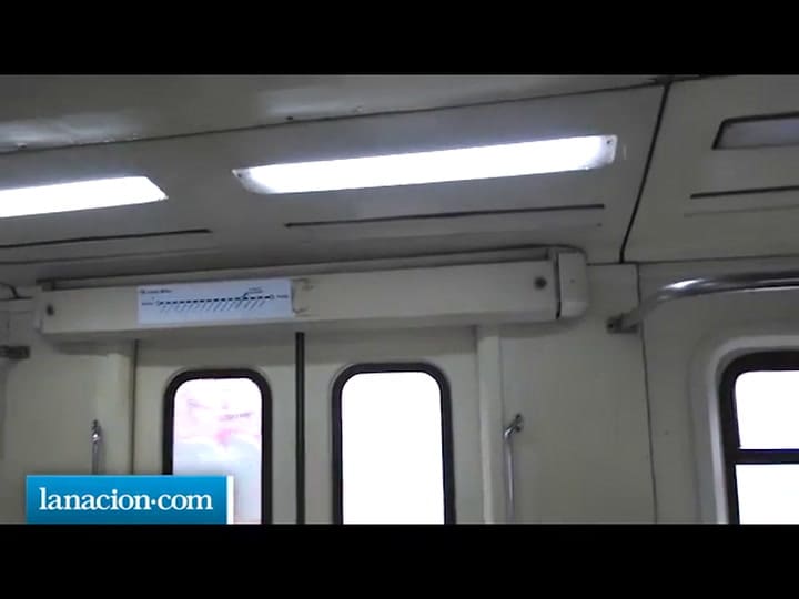 Lluvia adentro del tren Mitre - 21/mayo/2014