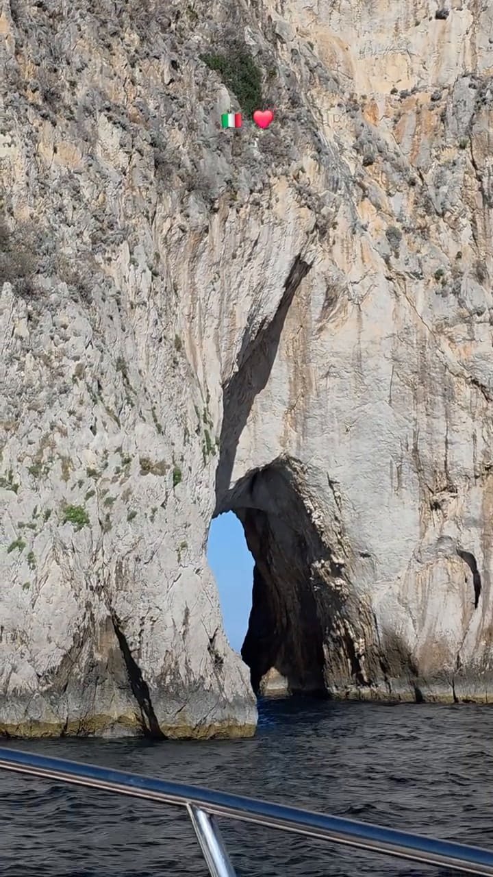 Las vacaciones de Emilia Attias en Italia