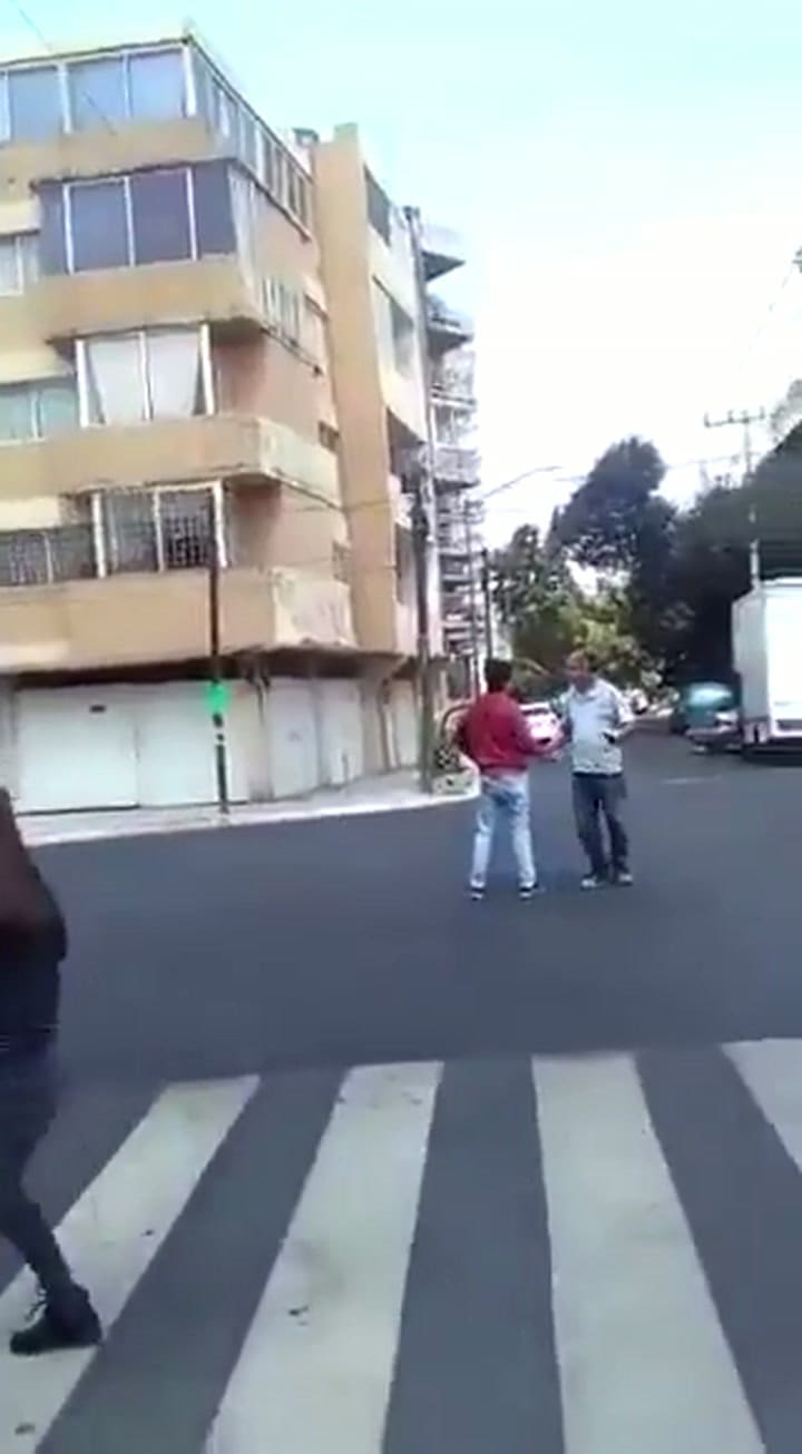 Una mujer grabó el momento en el que un edificio se derrumbó tras el terremoto en Panamá