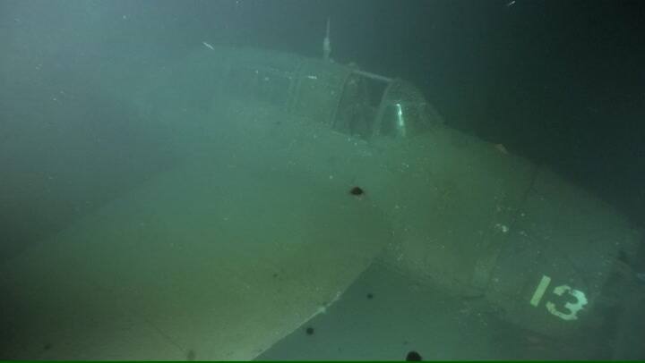 Cientificos localizan un avion de las Fuerzas Armadas de EE.UU. en las profundidades