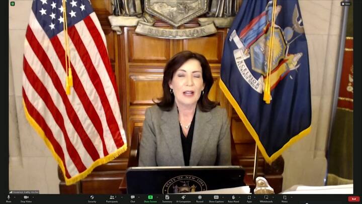 La gobernadora de Nueva York, Kathy Hochul, informó que el estado tomará previsiones para el tráfico con ocasión del eclipse solar del 8 de abril de 2024
