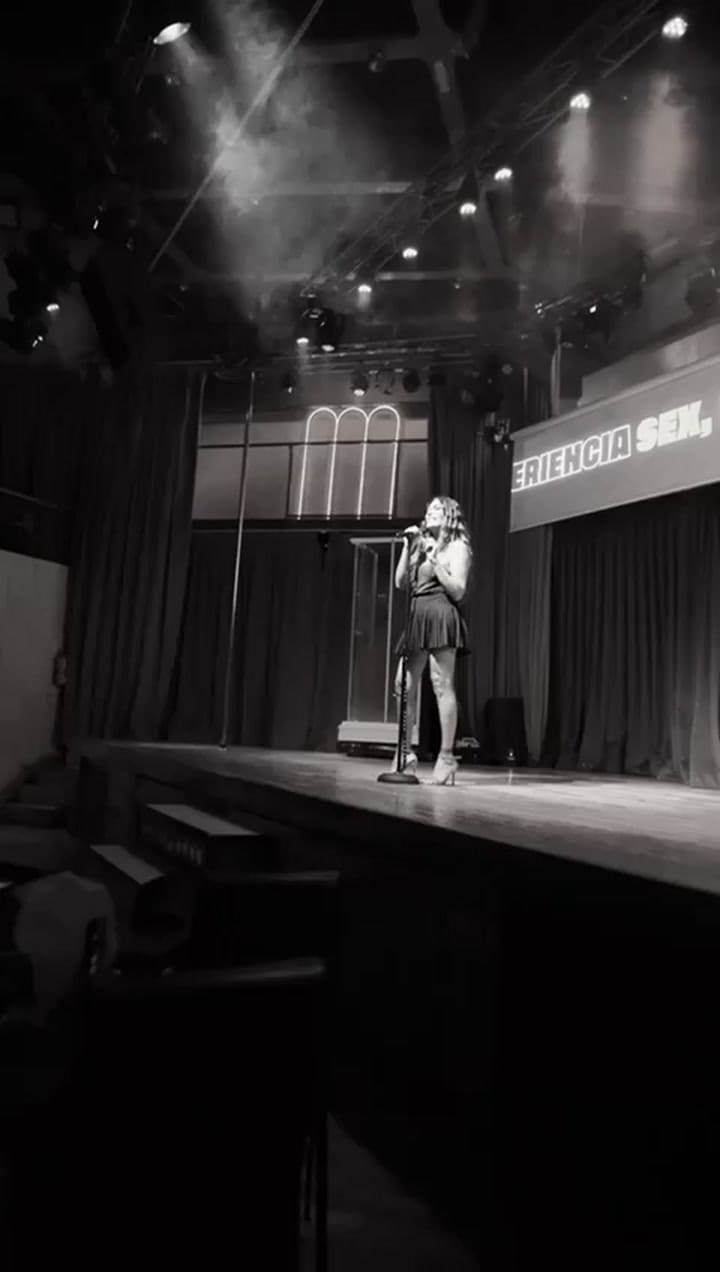 Flor de la V en un ensayo de Sex