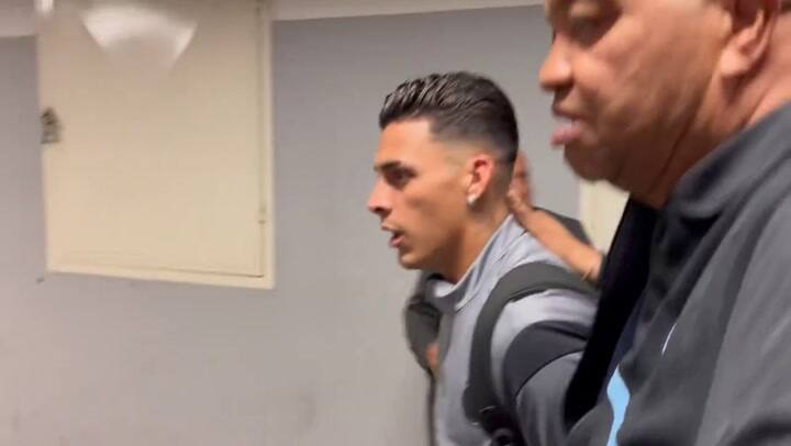 Cristian Pavón, detenido en Brasil: lo acusan de escupir a un árbitro y golpear a un policía
