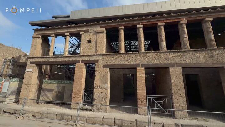 Un equipo de arqueólogos descubre caballos enterrados en Pompeya
