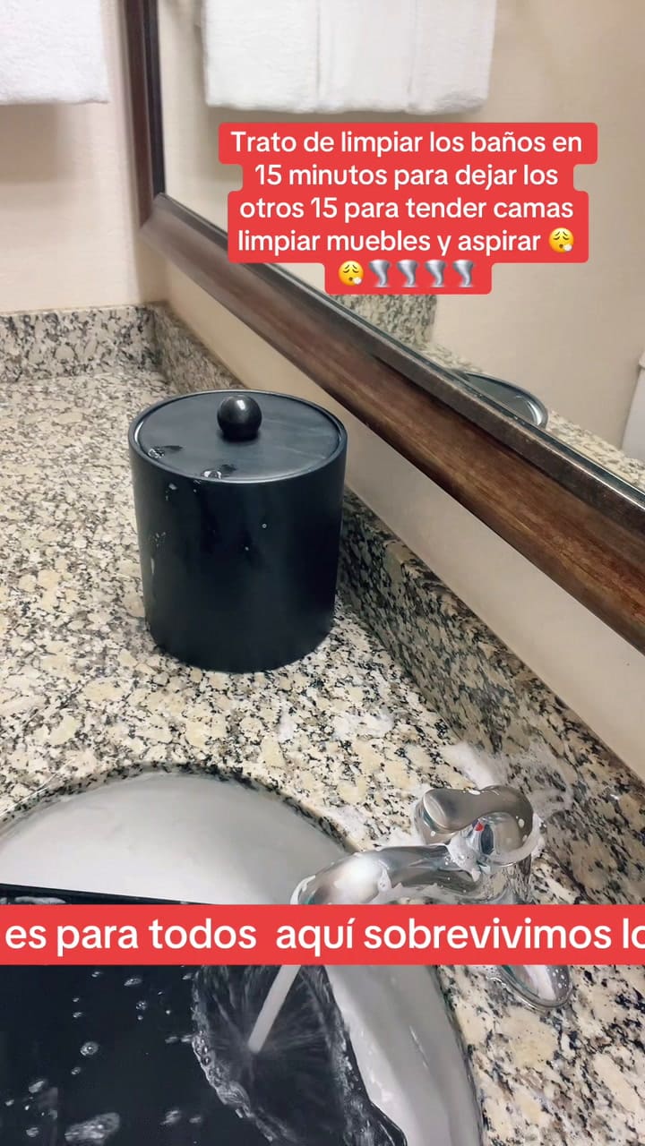 Así limpian los hoteles los baños en cuestión de segundos