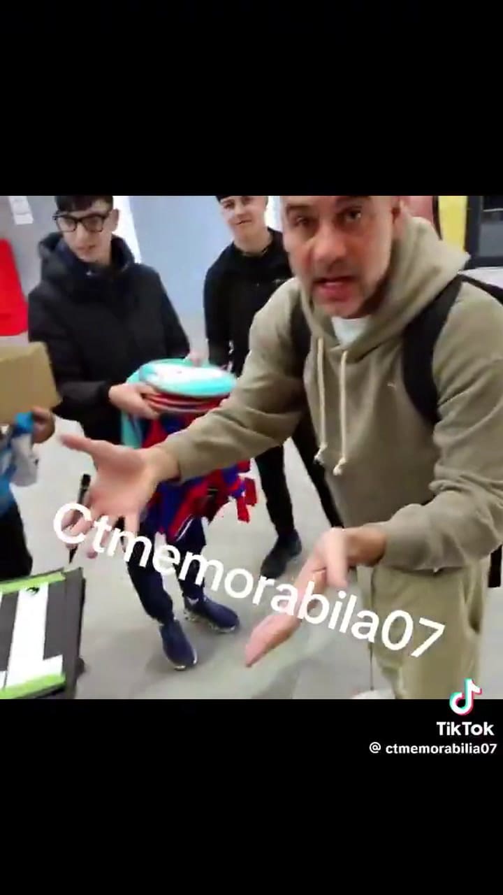 Pep Guardiola cargó contra los "cazadores de autógrafos"