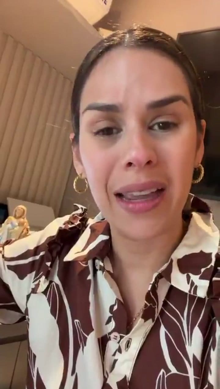 Una congresista colombiana pro-Trump denuncia que el ICE detuvo a su hijo y ahora pide ayuda: “Encadenado”