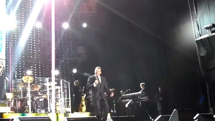 El día que el ingeniero de sonido aturdió a Luis Miguel en pleno show