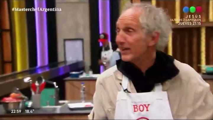 El gesto de amor de Boy Olmi para Carola Reyna mientras cocinaba - Fuente: Telefe