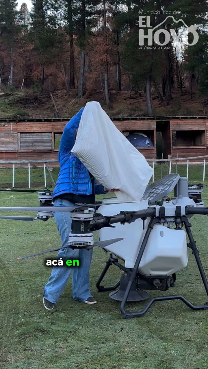 Así fue la siembra de pasto con un drones
