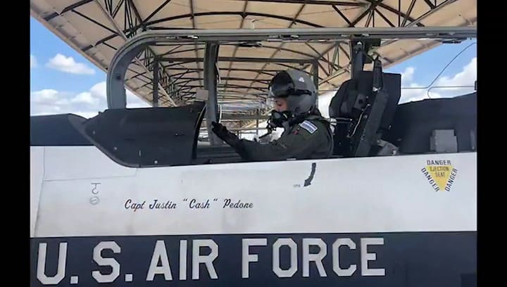 Una cordobesa es la primera aviadora argentina egresada de la Fuerzas Armadas de EE.UU.