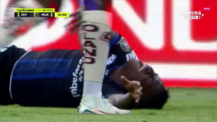 Brian Negro lesionó a Jean Arroyo Vernaza en el partido entre Independiente del Valle y Mushuc Runa