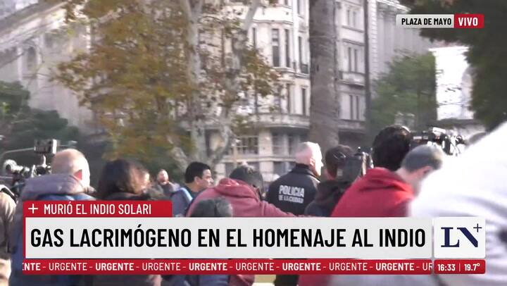El homenaje al Indio en Plaza de Mayo