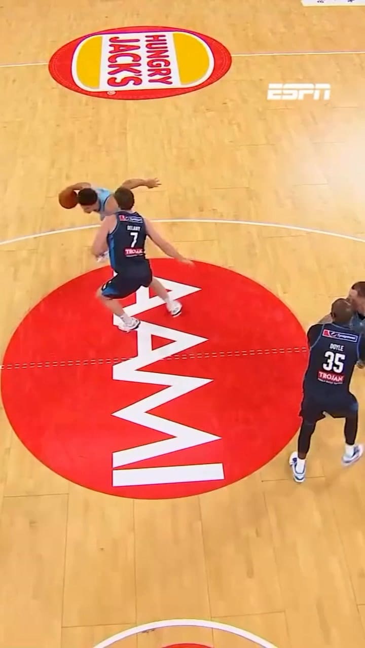 Karim López, el mexicano que puede revolucionar la NBA
