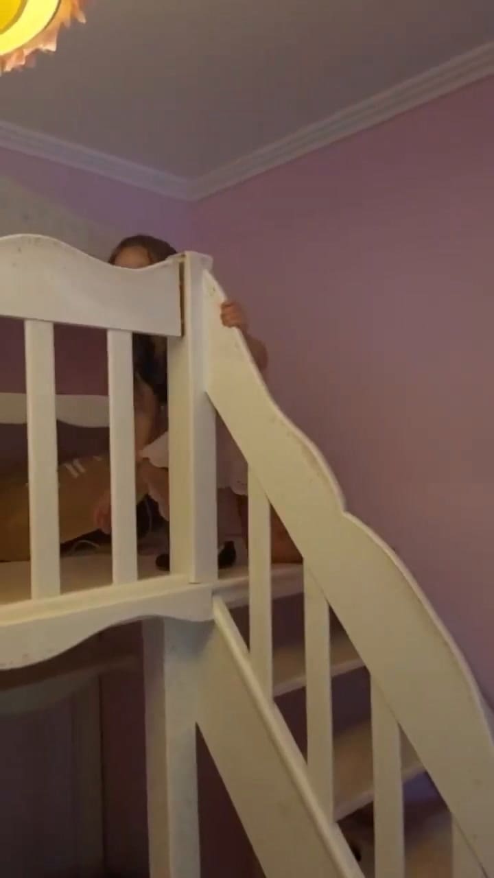 Benjamín Vicuña mostró la habitación de sus hijos