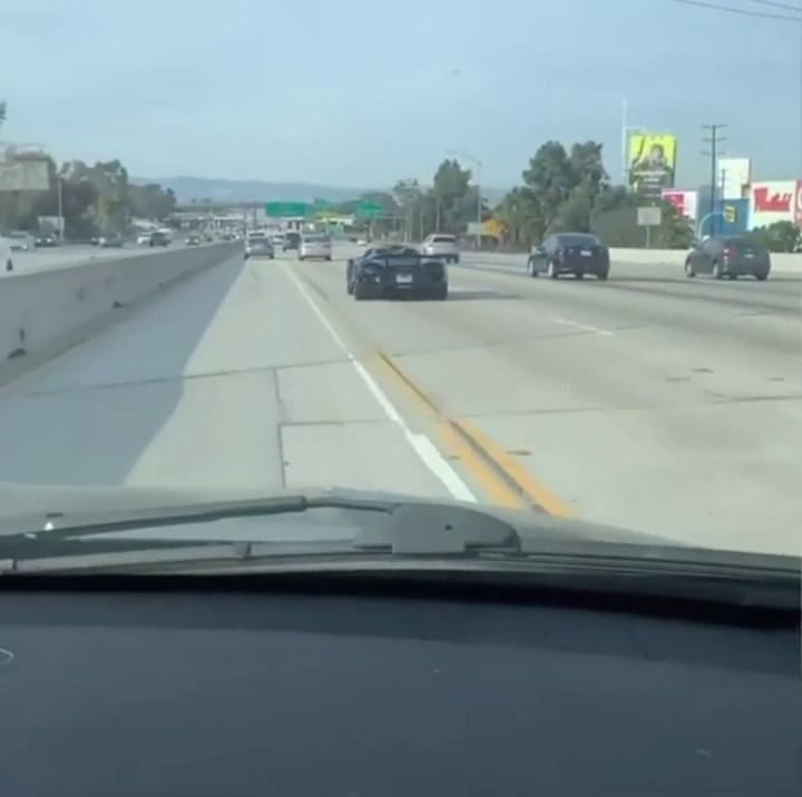 LeBron James, de vacaciones, en su Porsche edición limitada