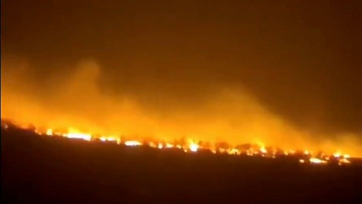 El momento en el que el ejército ruso incendia una ciudad con un peligroso ataque químico