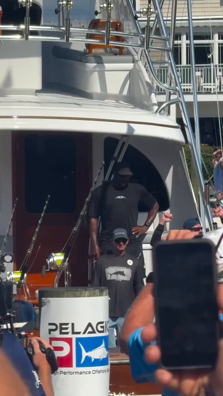 Michael Jordan obtiene el segundo lugar en el White Marlin Open